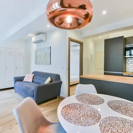 Le Nid Du Suquet Escapade Ideale Pour Couples, Pres Commerces, Palais Et Plages Apartment *